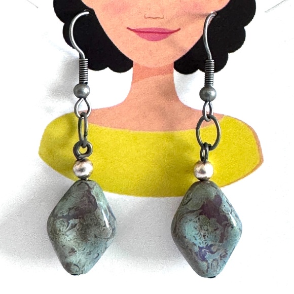 New Green Picasso Twist Earrings with Antique Silver Hooks #375 - Picture 4 of 6